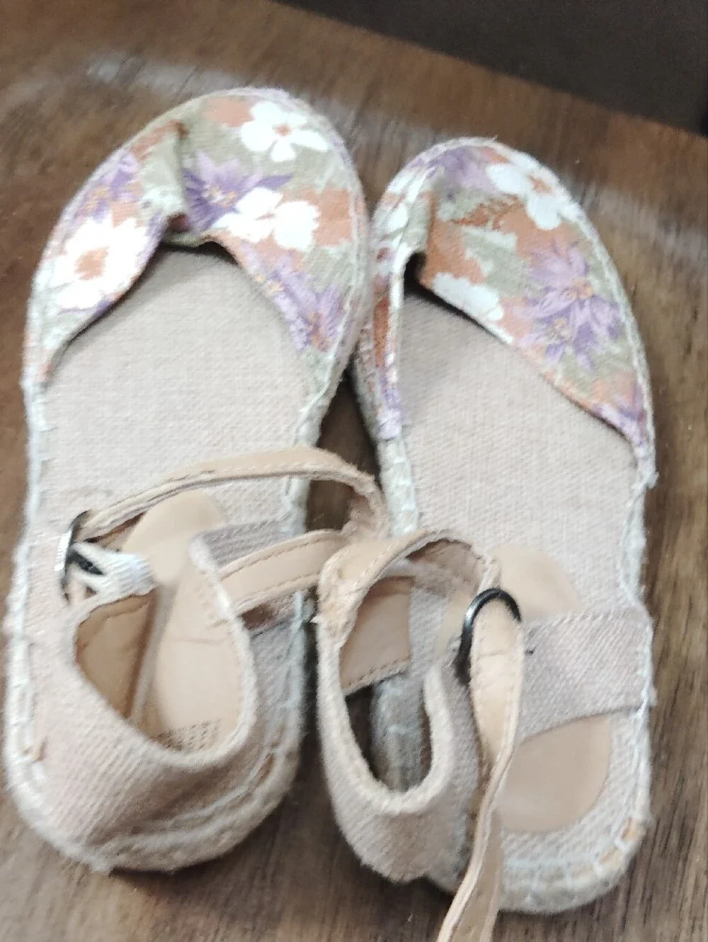 Mojo Moxy lightweight espadrille
